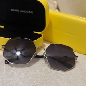 Marc Jacobs Gold and Black Hexagonal Sunglasses